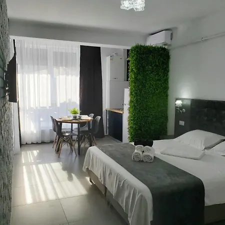 Eve's - Mamaia Nord *